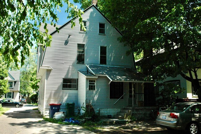 Building Photo - 145 Fuller Ave SE