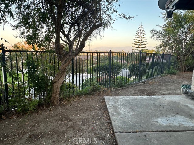 Building Photo - 2124 Wildwood Ct