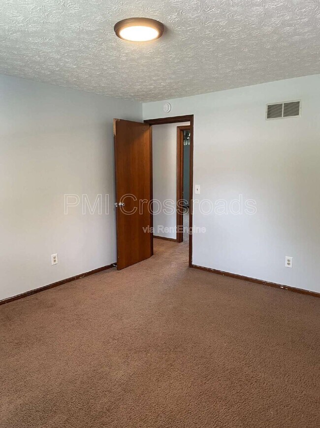 Building Photo - 7594 Peachmont Ave NW