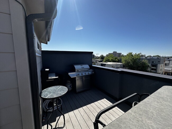 Building Photo - "Experience Modern Comfort: Spacious 2-Bed...