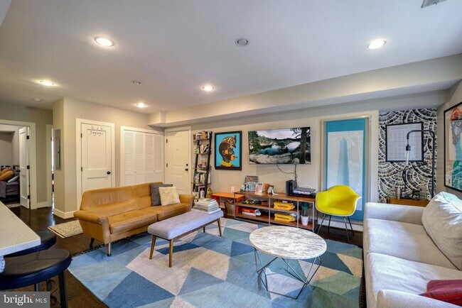 Building Photo - 1239 Simms Pl NE