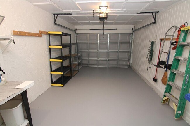 Building Photo - 1311 New Bedford Dr