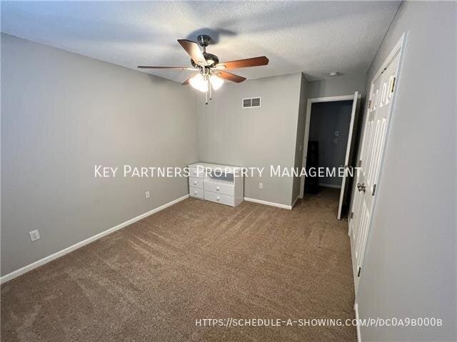 Building Photo - 10615 NW 86th Terrace