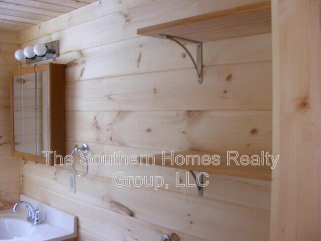 Building Photo - 759 Co Rd 181