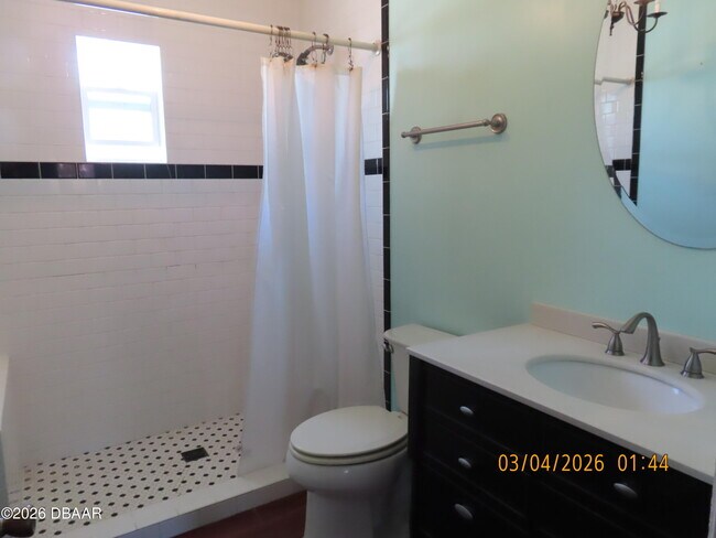 Building Photo - 112 Fox Pl