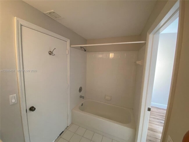Building Photo - 1575 Veracruz Ln