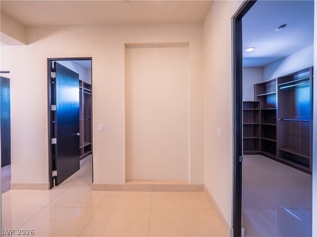 Building Photo - 7447 Yonie Ct