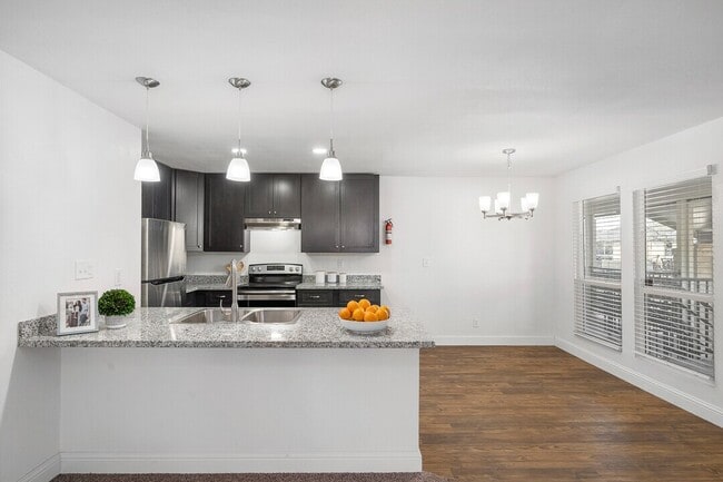 Building Photo - Save $500 Instantly – Ask About Our Curren...