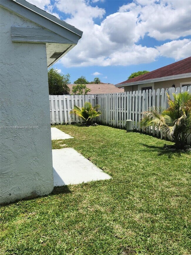 Building Photo - 3749 NW 107th Way