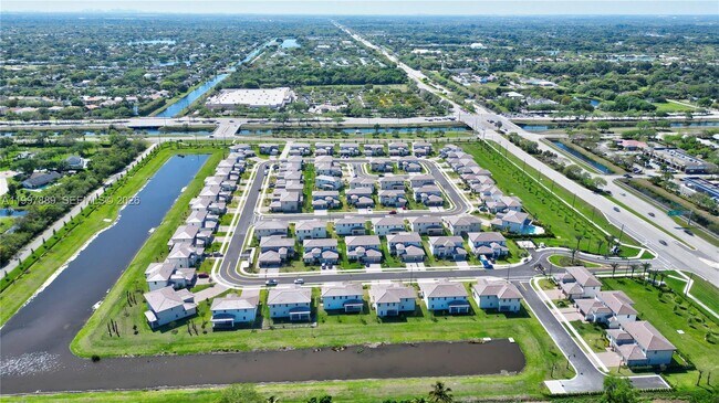 Building Photo - 4390 SW 122nd Terrace