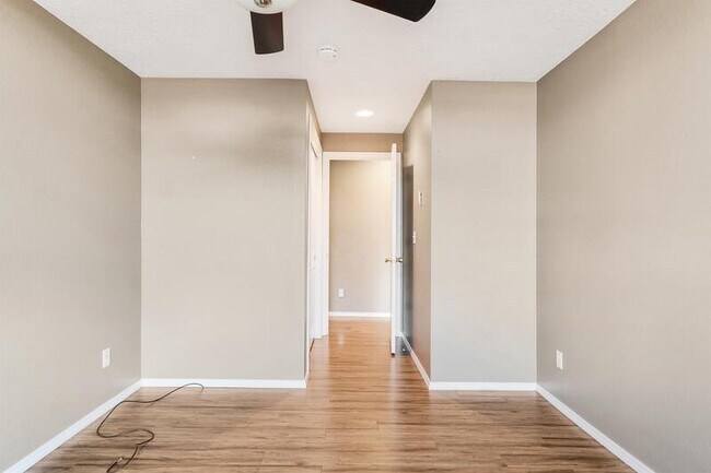 Building Photo - 1075 Mildred Ln SE