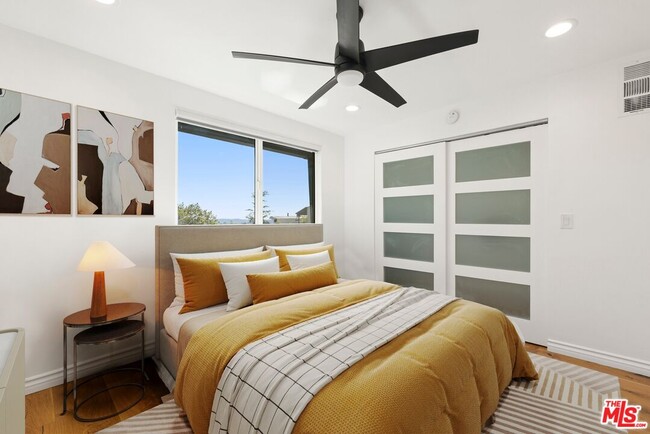 Building Photo - 1788 N Orange Grove Ave