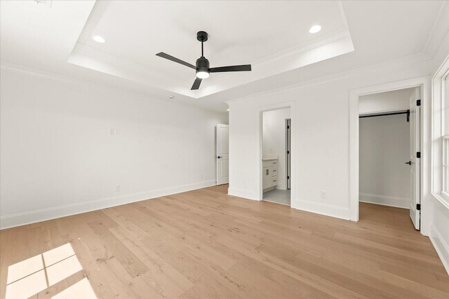 Building Photo - 1270 Glen Eagle Dr