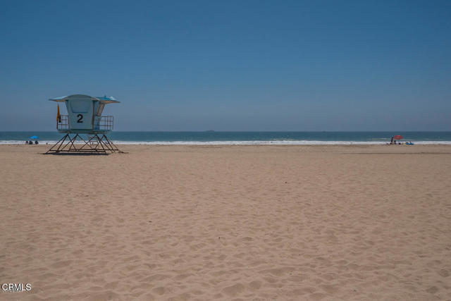 Building Photo - 385 E Surfside Dr