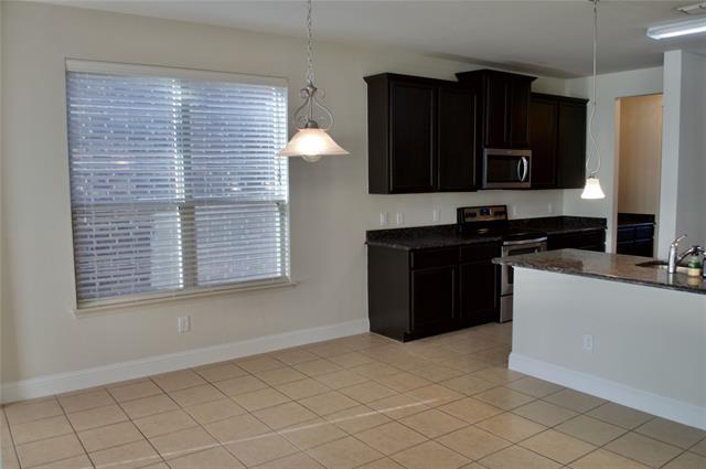 Building Photo - 3804 Oceanview Dr