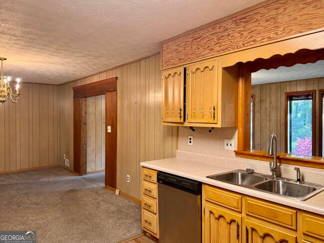 Building Photo - 3710 Creekview Cir