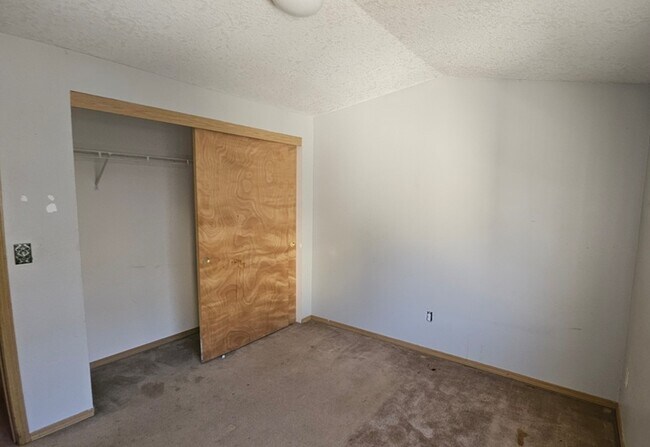 Building Photo - 1414 Brandt Rd