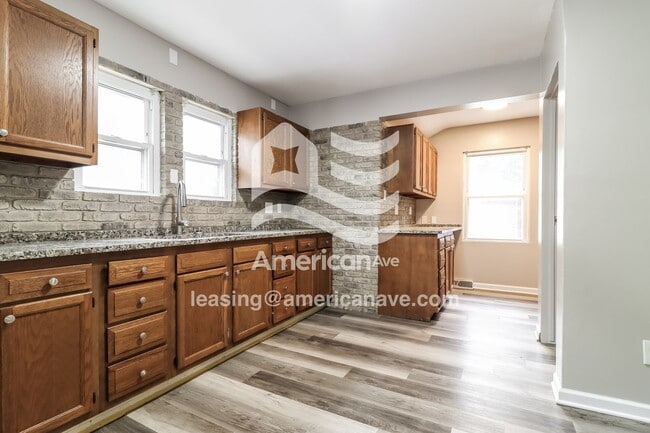 Building Photo - 1738 Marne Ave