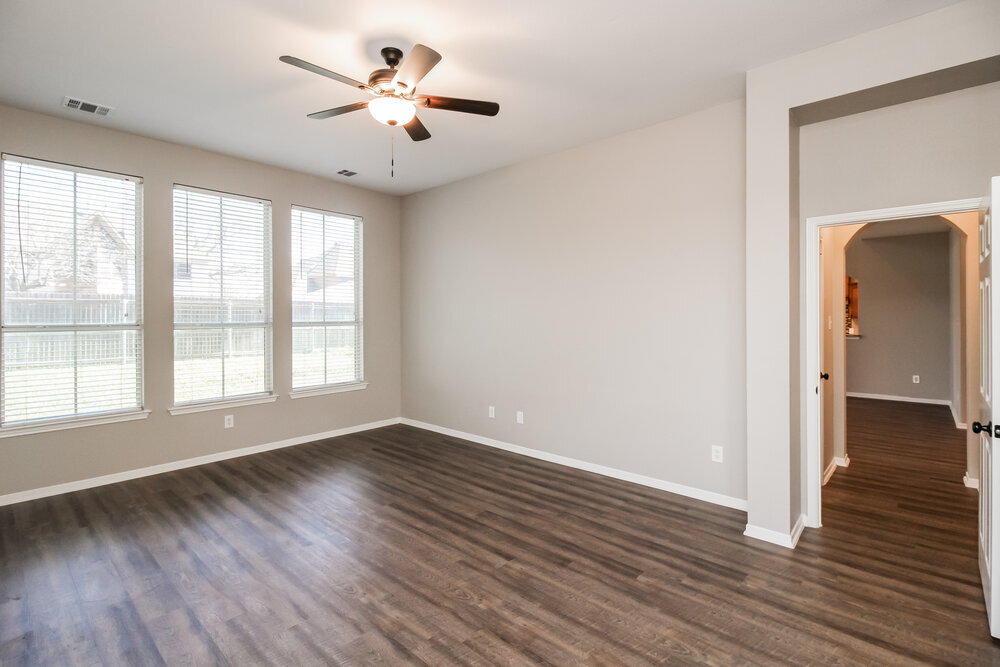 Building Photo - 1483 Applewood Dr