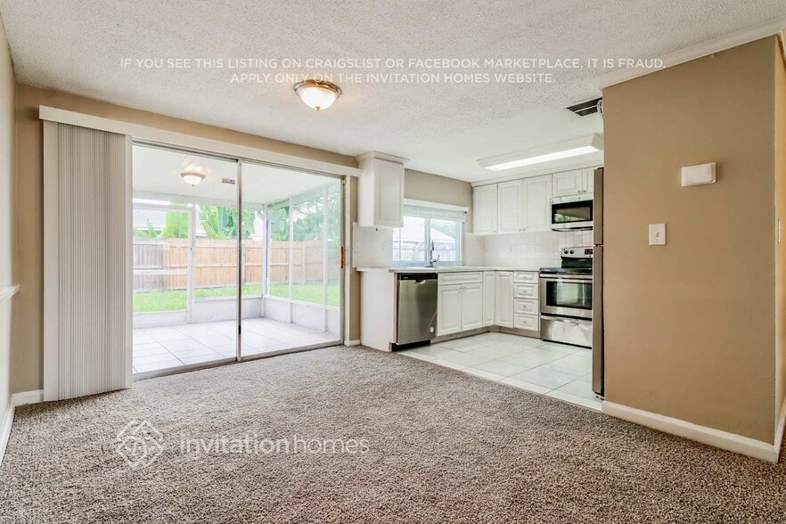 Building Photo - 3824 Sail Dr
