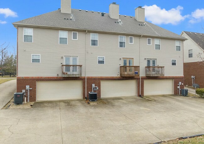 Building Photo - Spacious, Stylish, and Full of Charm – 3 bedroom home in Lexington | $1,900/mo