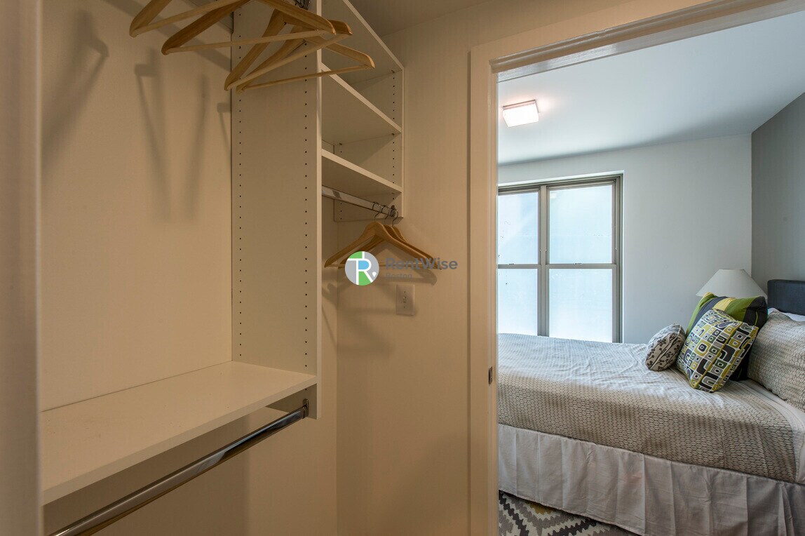 Building Photo - 40 Malvern St