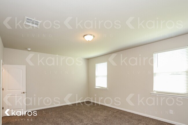 Building Photo - 6521 Tiger Pointe Dr.