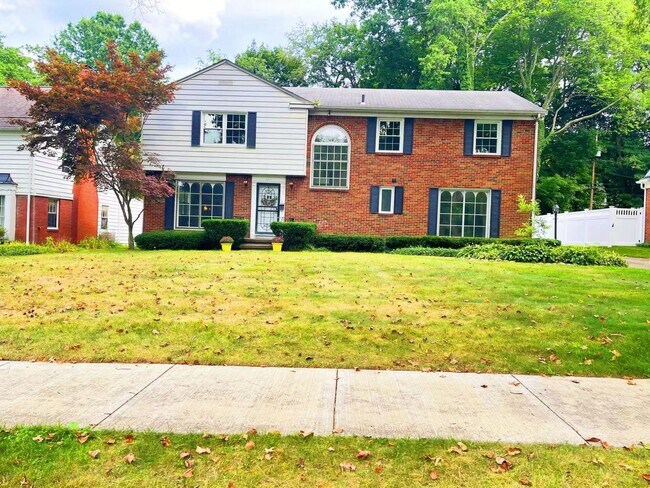 Building Photo - 309 Dorchester Rd