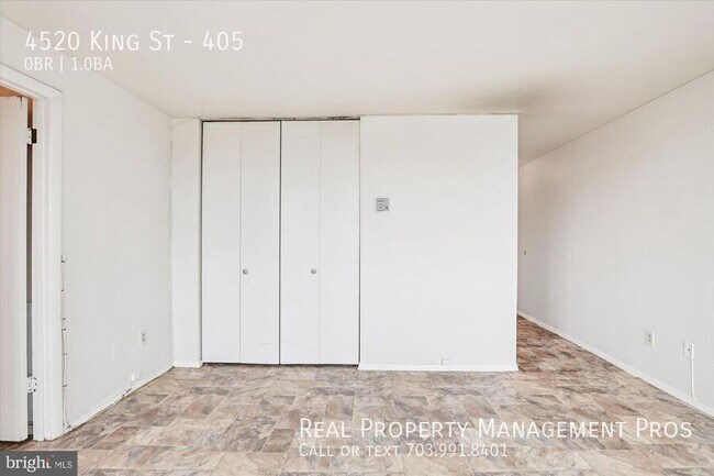 Building Photo - 4520 King St