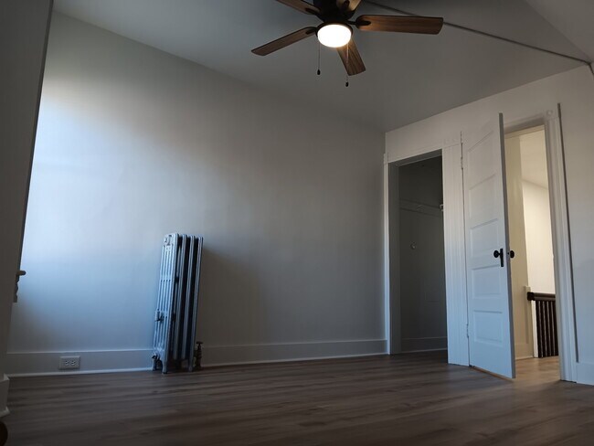 Building Photo - 536 Harrison Ave