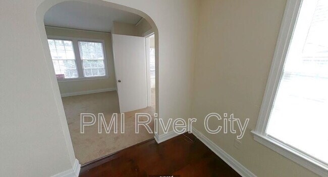 Building Photo - 8944 1st Ave