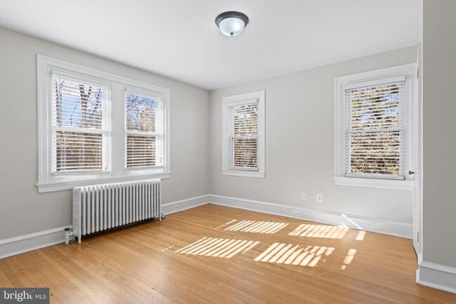 Building Photo - 1224 Lancaster Ave