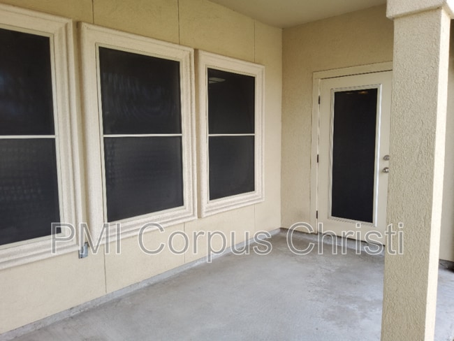 Building Photo - 4009 Cimarron Lake Dr