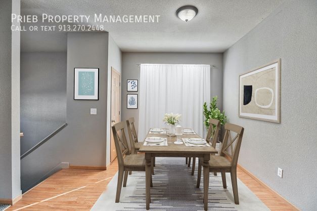 Building Photo - 807 S Woodson Ct