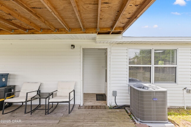 Building Photo - 1914 Clay Ave