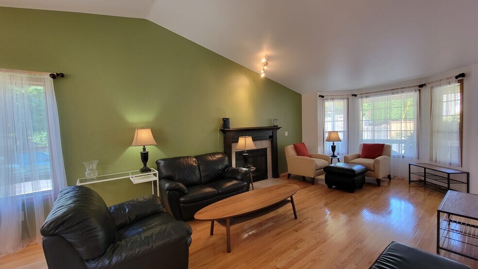 Building Photo - 19925 Wallingford Ave N