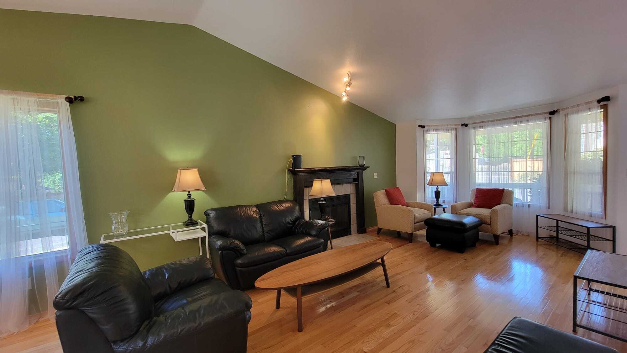 Building Photo - 19925 Wallingford Ave N