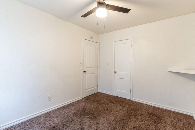 Building Photo - 1621 Thompson Dr