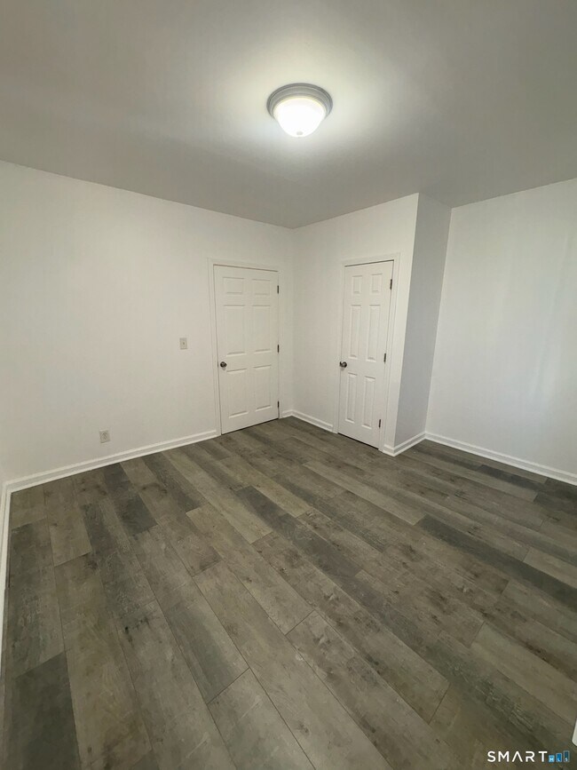 Building Photo - 144 Whittier St