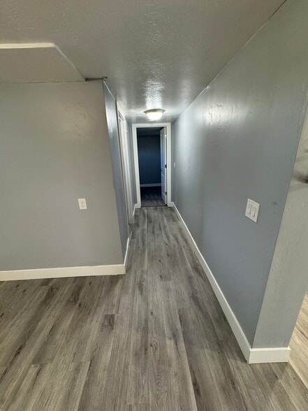 Building Photo - 4206 W Annapolis Dr