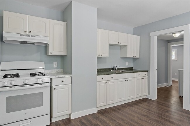 Building Photo - 31 Mill St