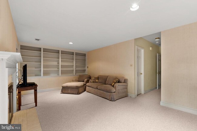 Building Photo - 3611 Winfield Lane Northwest