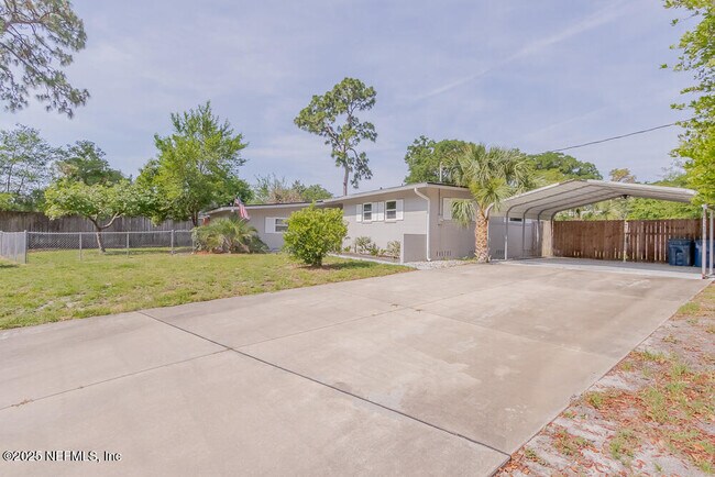 Building Photo - 5640 Coppedge Ave