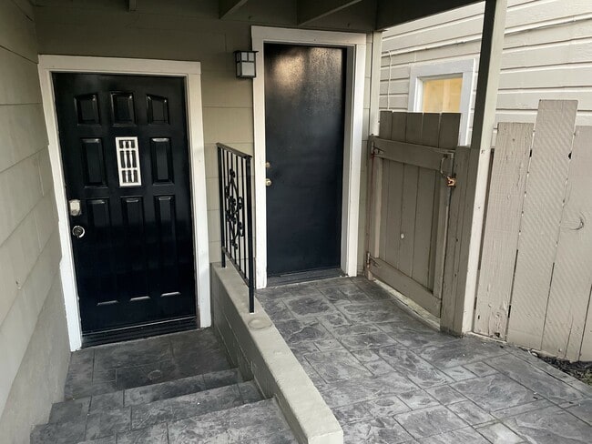 Building Photo - 51 Paulding St