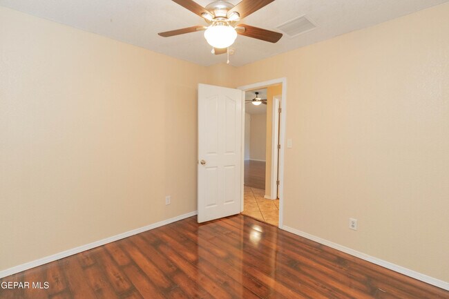 Building Photo - 5652 Rick Husband Dr