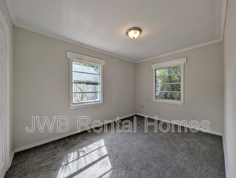 Building Photo - 2942 Bethel Ct