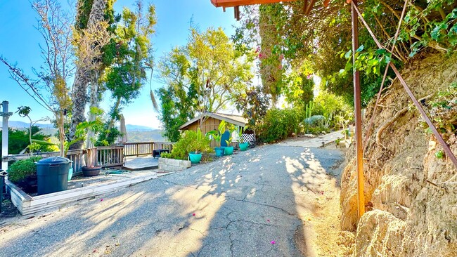 Building Photo - Unique and Rustic Detached Guest Home Unit on Private Country Property Overlooking the Stunning G...