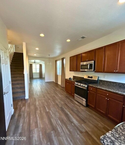 Building Photo - 5900 Promontory Dr