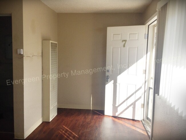 Building Photo - 161 S Lincoln Ave