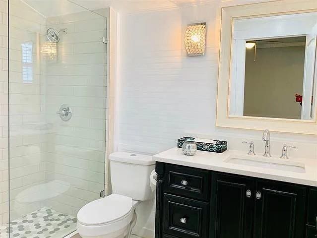 Building Photo - 602 S Chestnut St